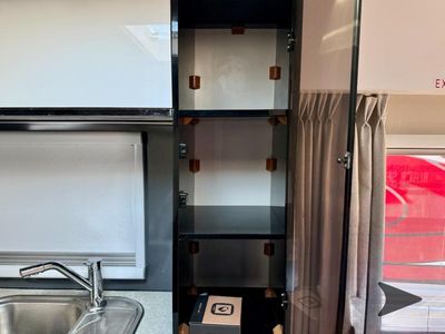 2026 BLACK SERIES Black Series Camper — photo 25 view