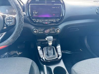 2023 Kia Soul — photo 18 view