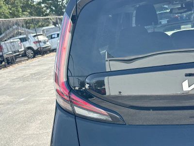 2023 Kia Soul — photo 10 view