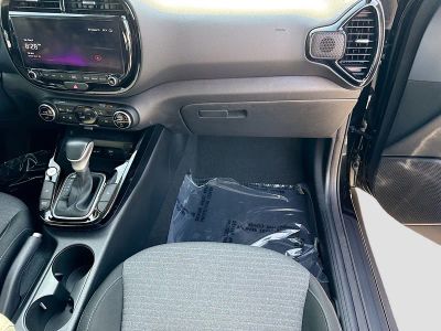 2023 Kia Soul — photo 17 view