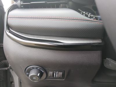 2023 Jeep Compass - Photo 12