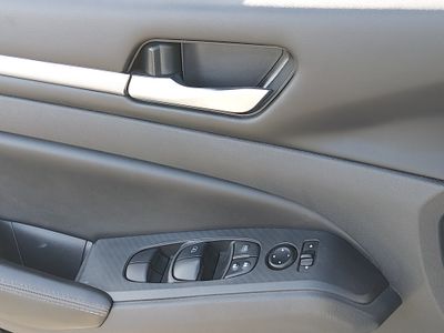 2022 Nissan Altima - Photo 17