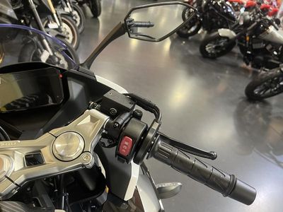 2026 CFMOTO 300SS - Photo 9