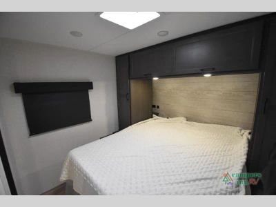 2025 Venture RV Stratus — photo 43 view