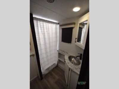 2025 Venture RV Stratus — photo 49 view