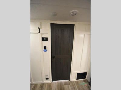 2025 Venture RV Stratus — photo 46 view