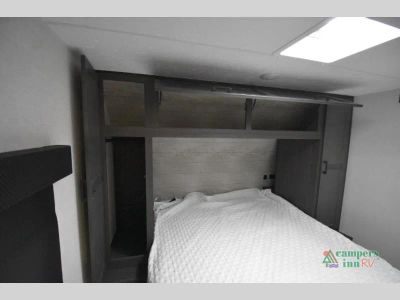 2025 Venture RV Stratus — photo 44 view
