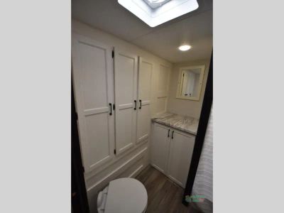 2025 Venture RV Stratus — photo 48 view