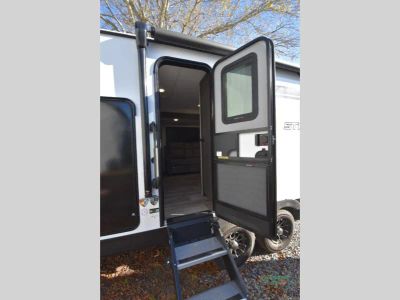 2025 Venture RV Stratus — photo 25 view