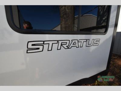 2025 Venture RV Stratus — photo 15 view
