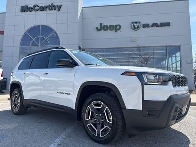 2026 Jeep Cherokee KMJM74 — front three-quarter view
