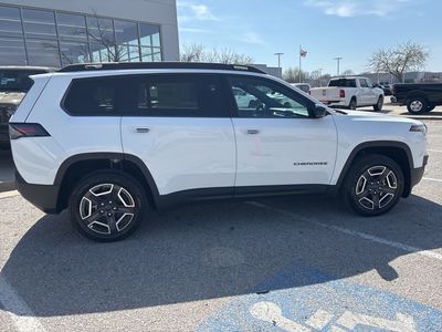 2026 Jeep Cherokee — photo 32 view