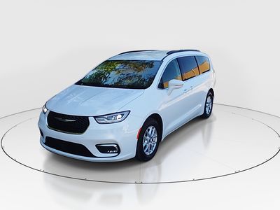 2022 Chrysler Pacifica - Photo 3