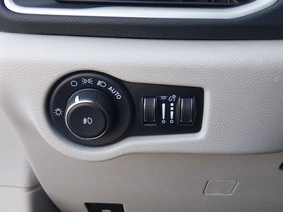 2022 Chrysler Pacifica - Photo 13