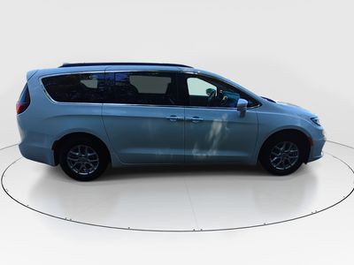 2022 Chrysler Pacifica - Photo 8