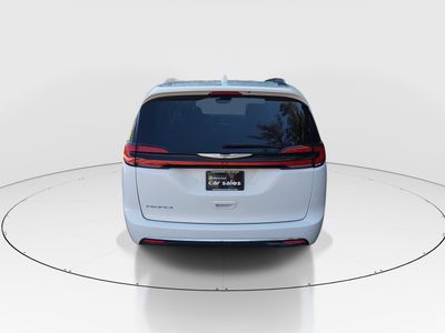 2022 Chrysler Pacifica - Photo 6
