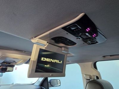 2017 GMC Yukon XL - Photo 11