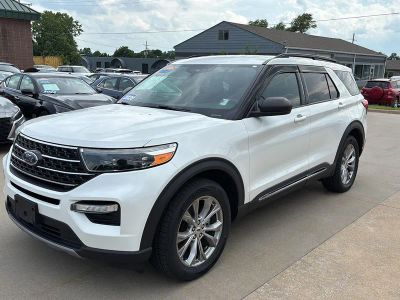 2020 Ford Explorer — rear three-quarter view
