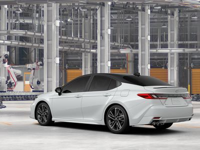 2026 Toyota Camry - Photo 6