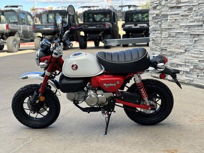 2025 Honda Monkey ABS - Photo 8
