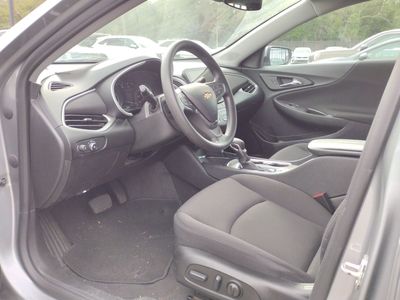 2024 Chevrolet Malibu - Photo 3
