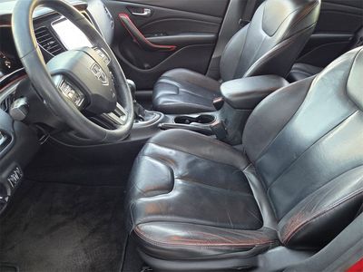 2016 Dodge Dart — photo 8 view