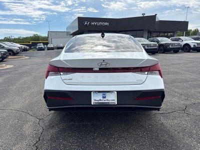 2026 Hyundai Elantra Hybrid - Photo 32