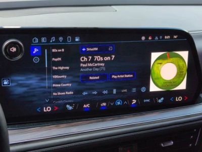 2025 Chevrolet Tahoe - Photo 19