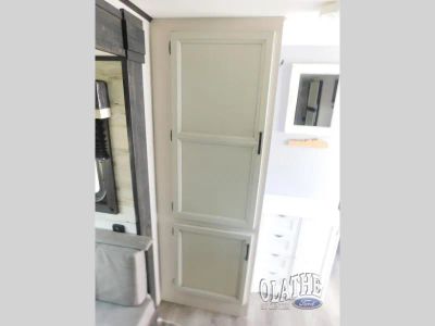 2021 Jayco Jay Feather — photo 18 view