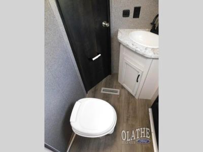 2021 Jayco Jay Feather — photo 17 view