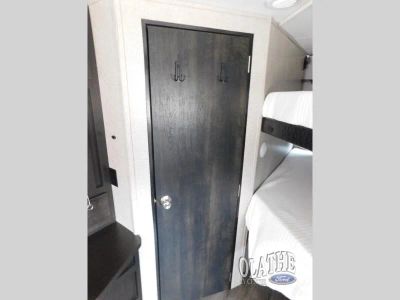 2021 Jayco Jay Feather — photo 14 view