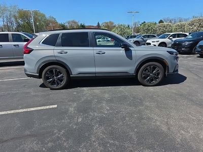 2024 Honda CR-V Hybrid Sport Touring — photo 9 view