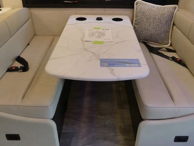 2026 Thor Motor Coach Magnitude Grand - Photo 15