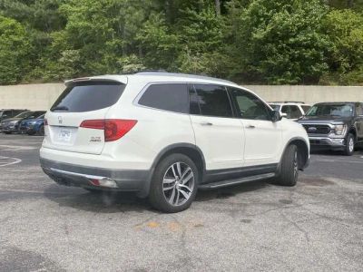 2017 Honda Pilot - Photo 3