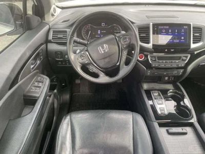 2017 Honda Pilot - Photo 15