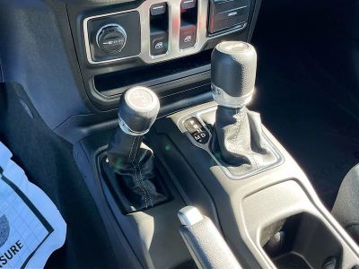2026 Jeep Wrangler — photo 16 view