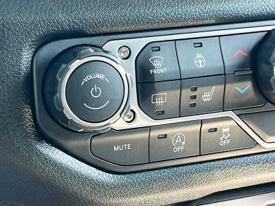 2026 Jeep Wrangler — photo 19 view