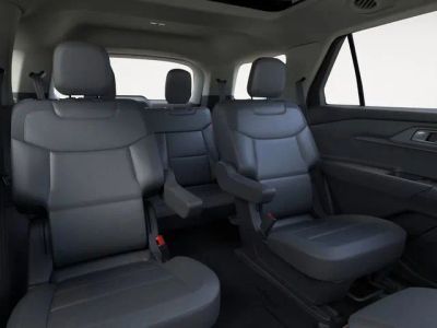 2026 Ford Explorer — photo 7 view