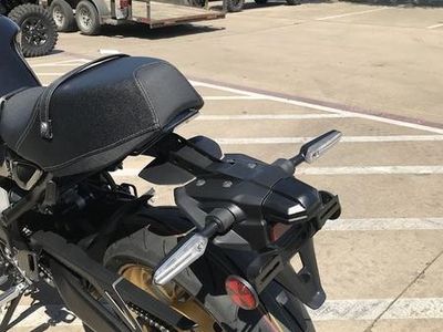 2025 Yamaha XSR900 - Photo 3