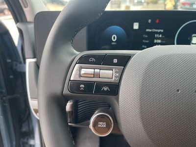 2026 Hyundai IONIQ 5 - Photo 14