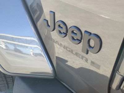 2026 Jeep Wrangler - Photo 13
