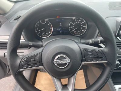 2026 Nissan Altima — photo 11 view