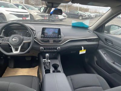 2026 Nissan Altima — photo 16 view