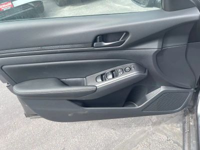 2026 Nissan Altima — photo 10 view