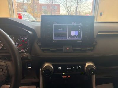 2021 Toyota RAV4 XLE - Photo 15