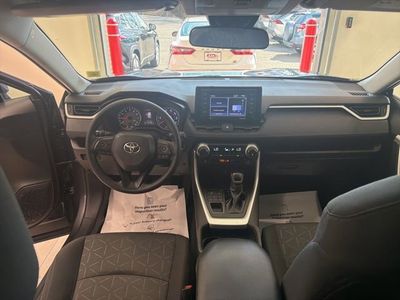 2021 Toyota RAV4 XLE - Photo 19