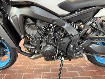 2025 Yamaha MT-09 - Photo 11