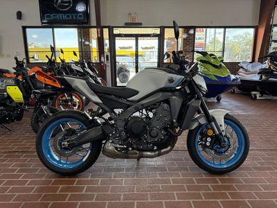 2025 Yamaha MT-09 - Photo 7