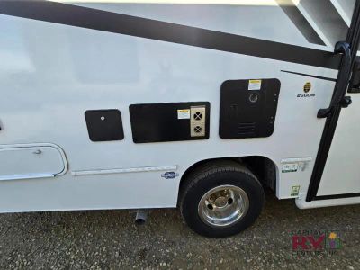 2026 Coachmen RV Leprechaun - Photo 13