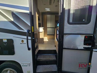 2026 Coachmen RV Leprechaun - Photo 17